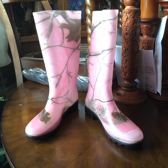 Rain boots - Picture 2 of 7